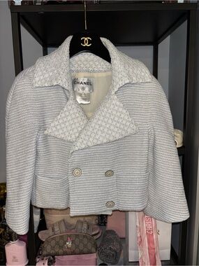 CHANEL Light Gray Cropped Double-Breasted Knit Blazer 36